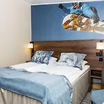 Scandic 4*